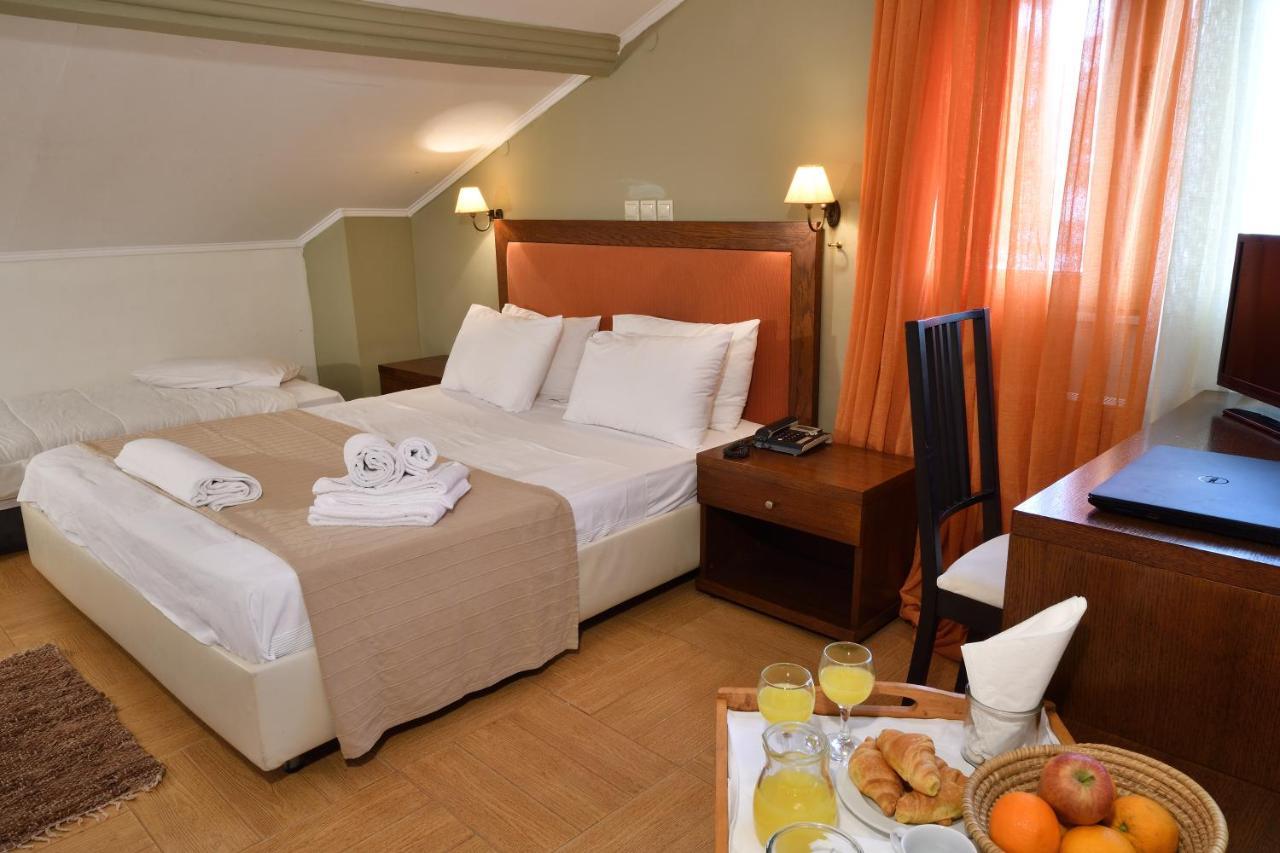 Four Seasons Hotel Trílofon Zewnętrze zdjęcie