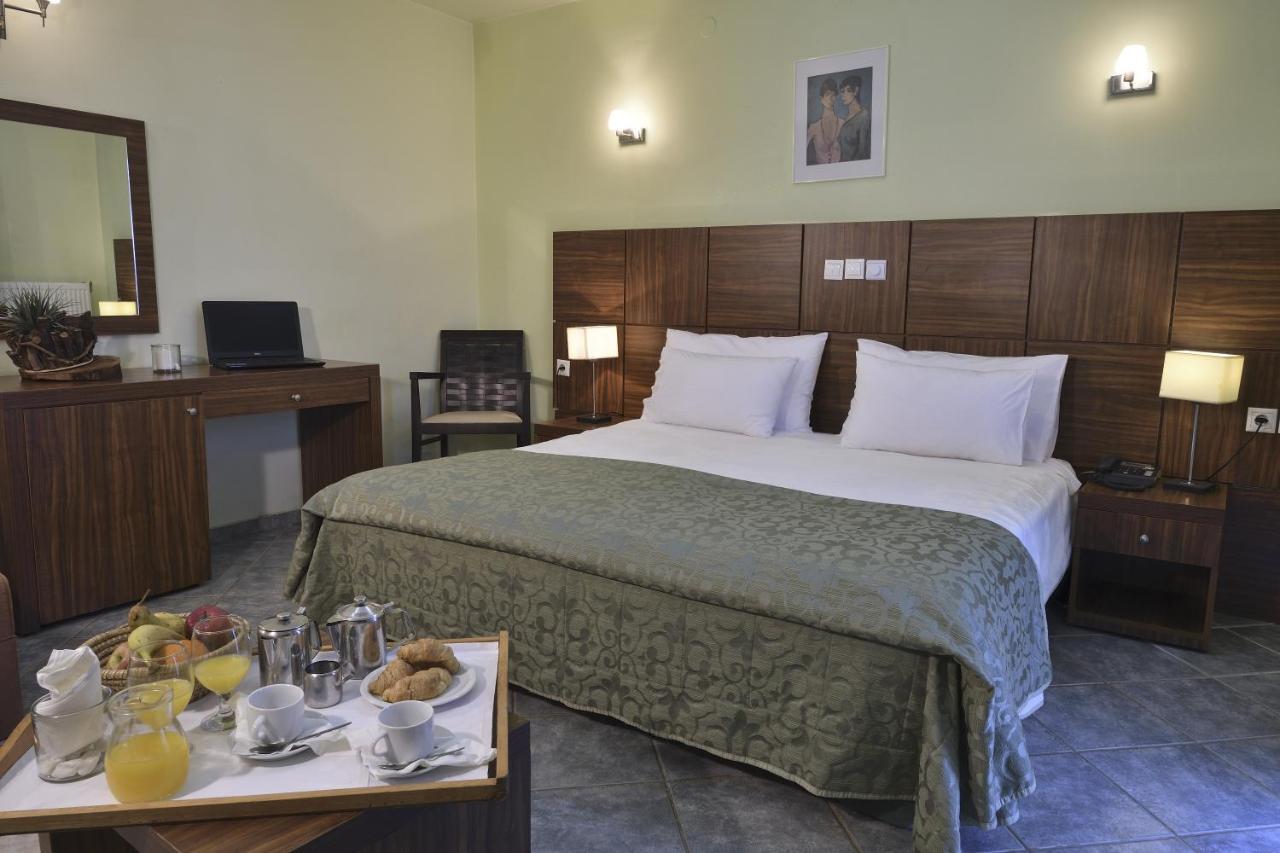 Four Seasons Hotel Trílofon Zewnętrze zdjęcie
