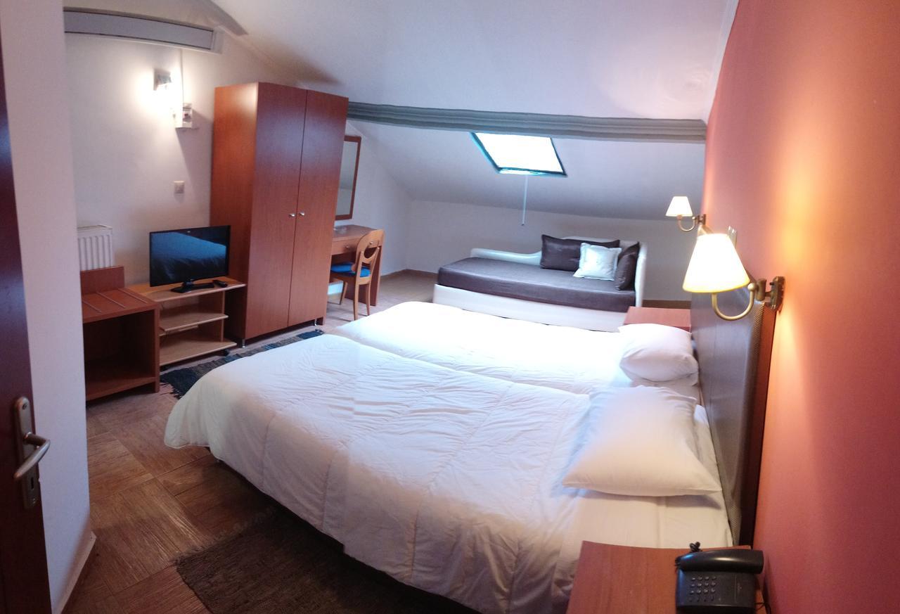 Four Seasons Hotel Trílofon Zewnętrze zdjęcie